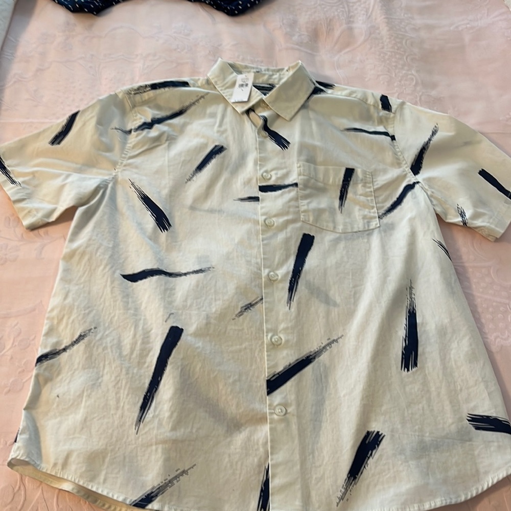 New Mens Graphic SS Top